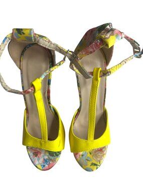 Yellow Floral T-Strap High Heels With Ankle Strap & 4.5" Stiletto Heel